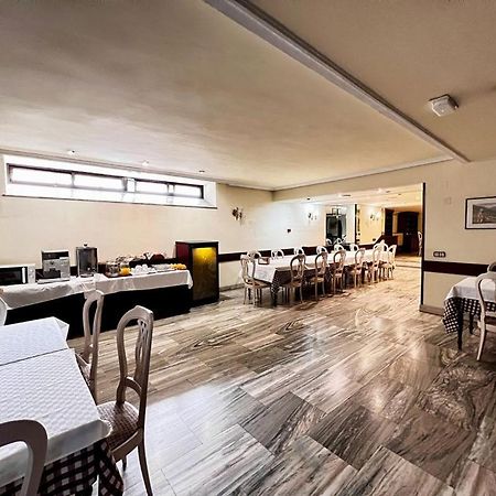 Aldaba Alameda Hotel Саламанка Екстериор снимка