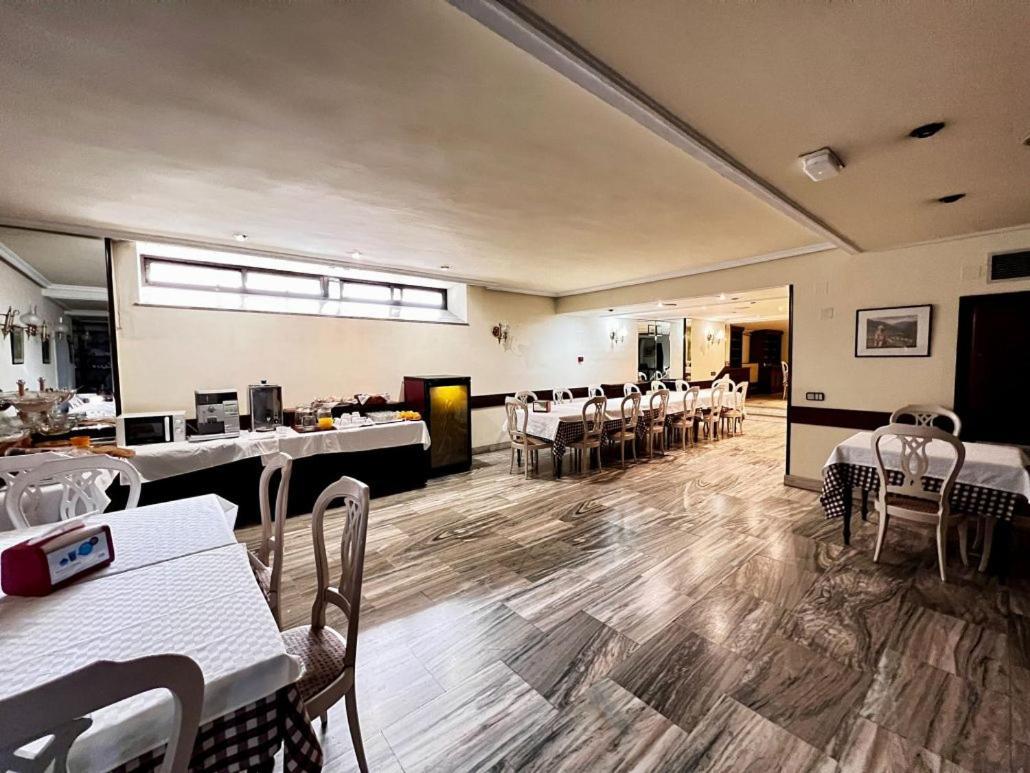 Aldaba Alameda Hotel Саламанка Екстериор снимка
